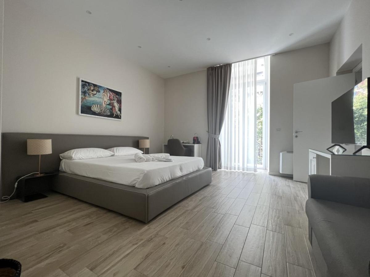 Il Tempio Degli Artisti - Suites Bari Exterior photo